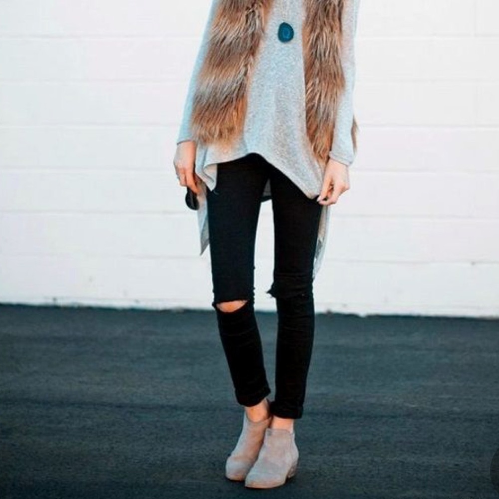 STEVE MADDEN WESTERN STYLE GREY ANKLE BOOTS